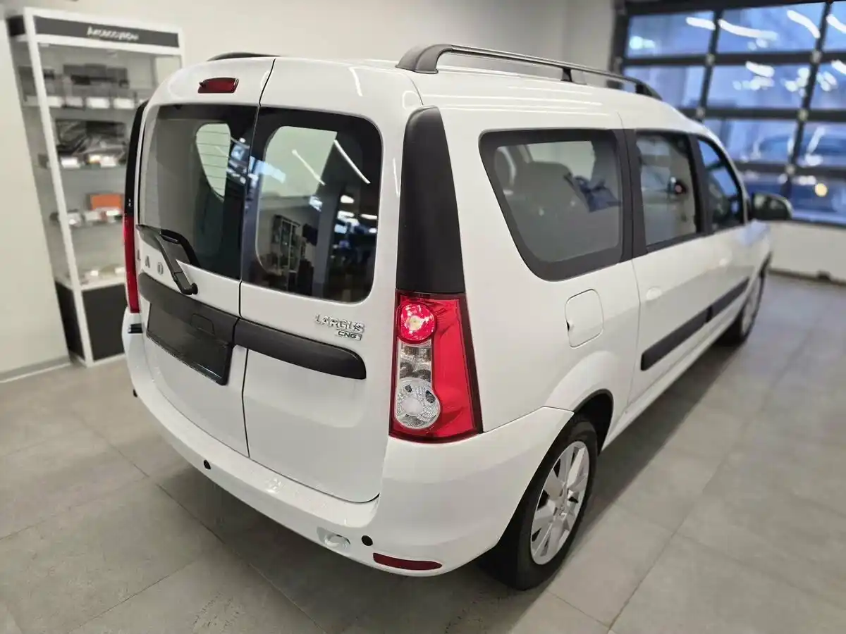Lada Largus CNG - фото №4